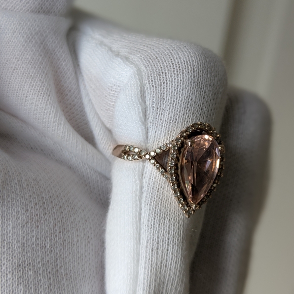 Women's Morganite Ring - Picture 9 of 15